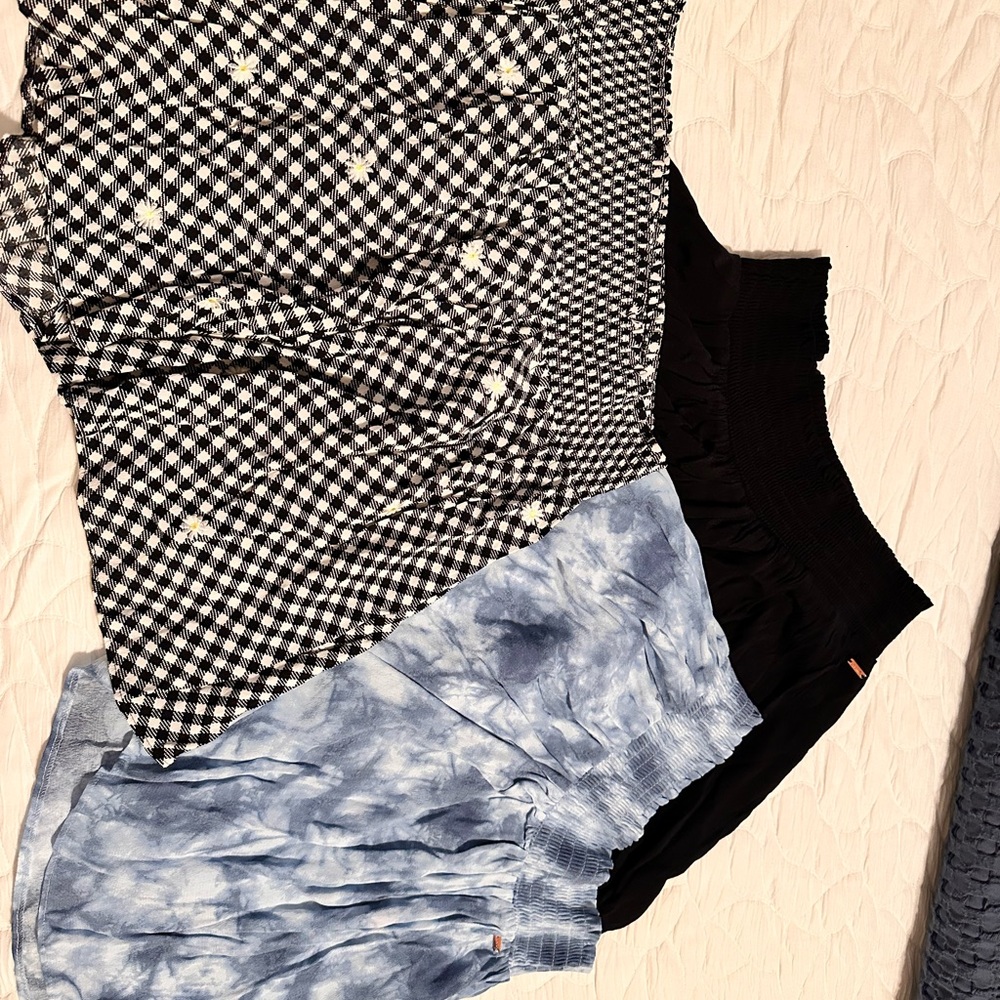 VS Pink 3 NWOT Flowy Smock waist shorts  Set